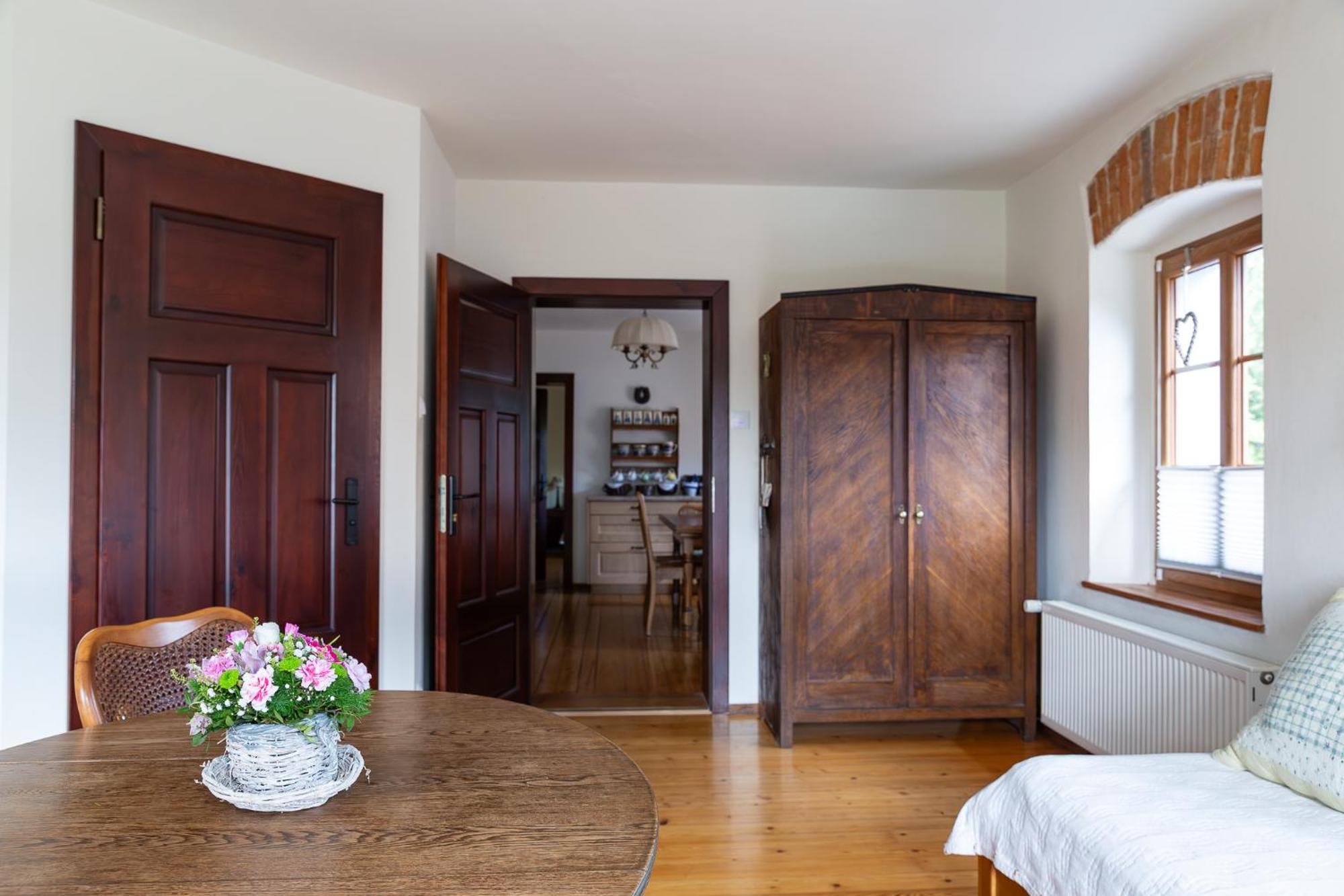 Hotel Biala Kalina Kaczawy Świerzawa Esterno foto