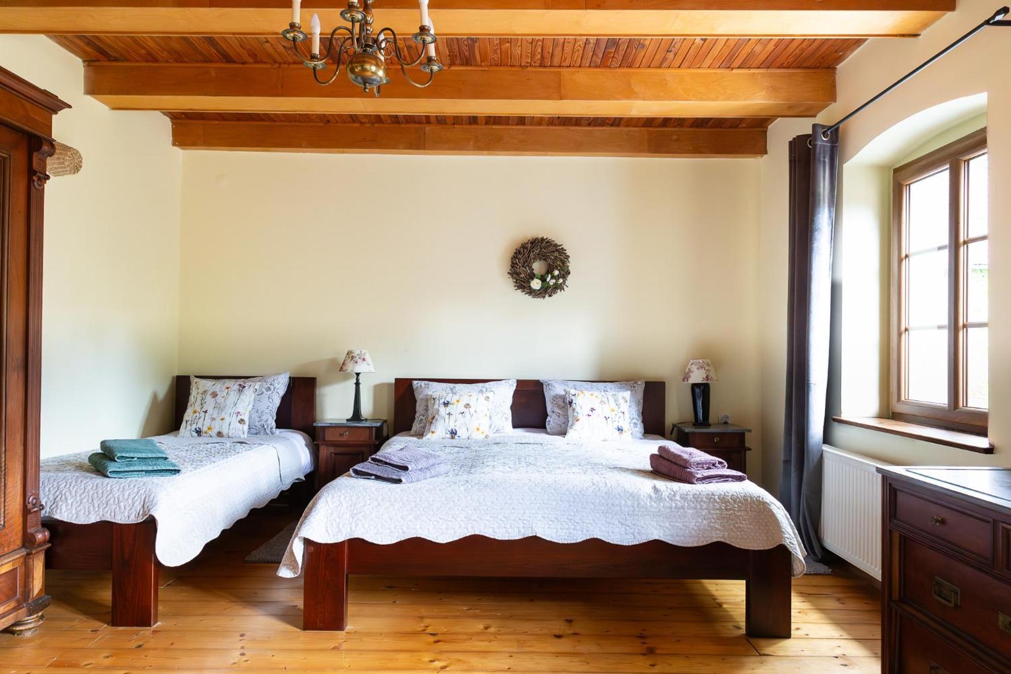 Hotel Biala Kalina Kaczawy Świerzawa Esterno foto