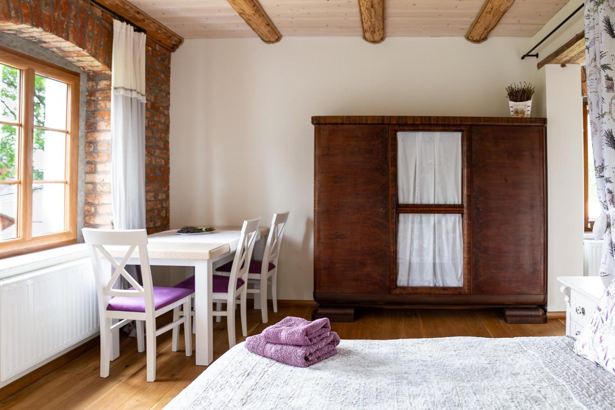 Hotel Biala Kalina Kaczawy Świerzawa Esterno foto